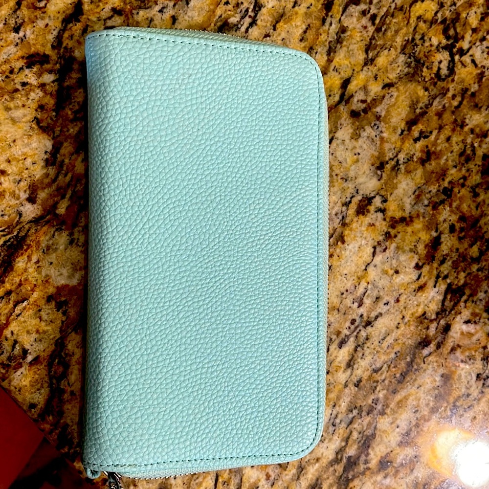 Thirty One Wallet
